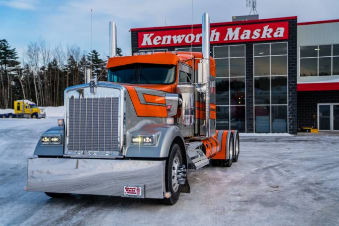 W900 - Édition Spéciale