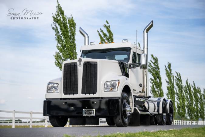 W990 - Édition Spéciale