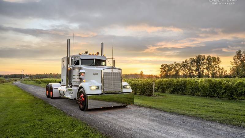 W900 - Édition Signature