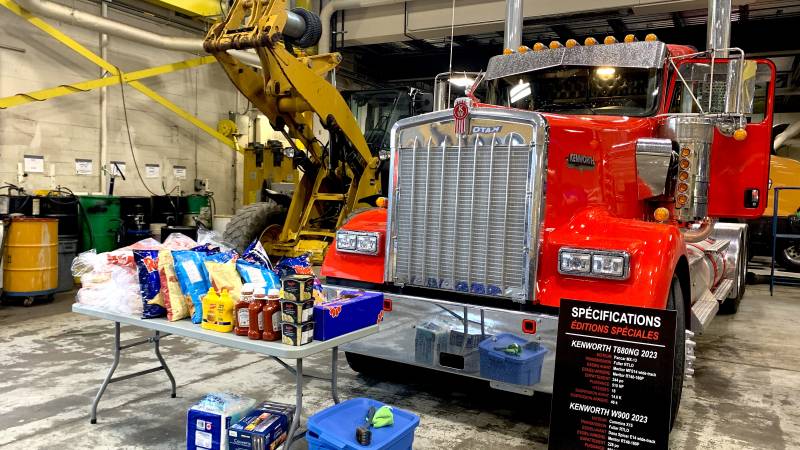 Dîner Hot Dog - Centre de formation professionnelle Paul-Gérin-Lajoie