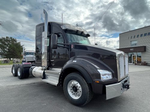 KENWORTH T880 2025