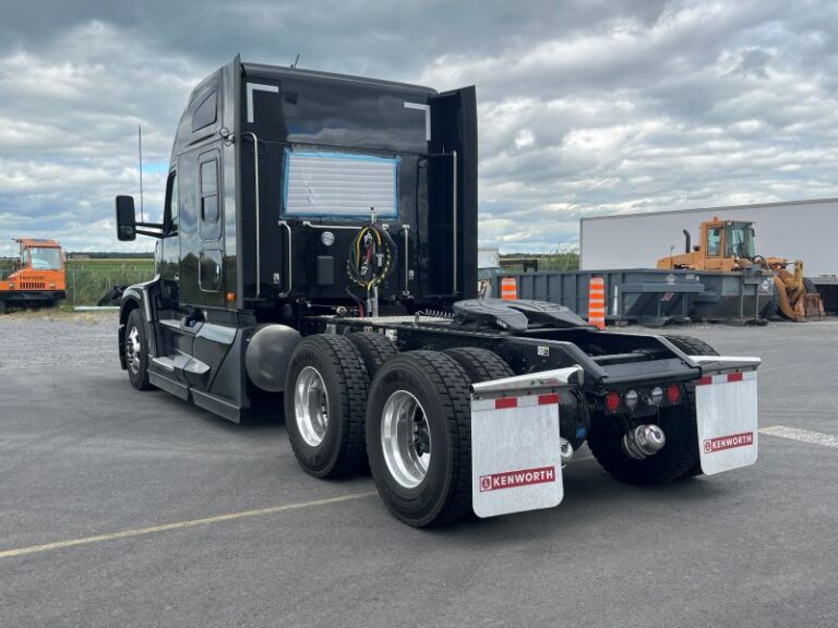 Derrière Angle Gauche